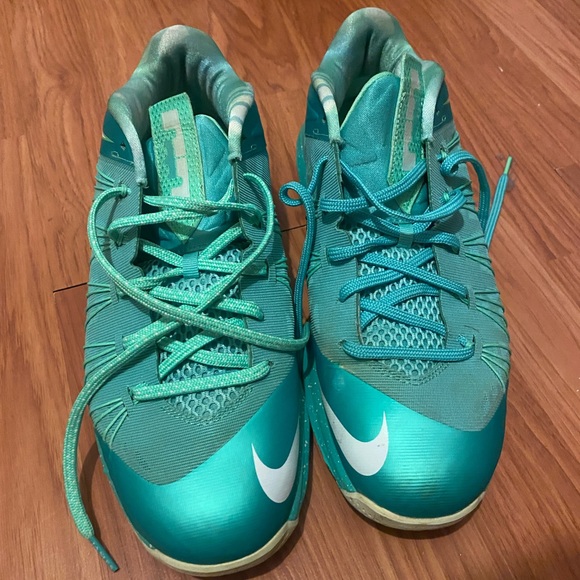 Lebron 10 lows - Picture 3 of 5